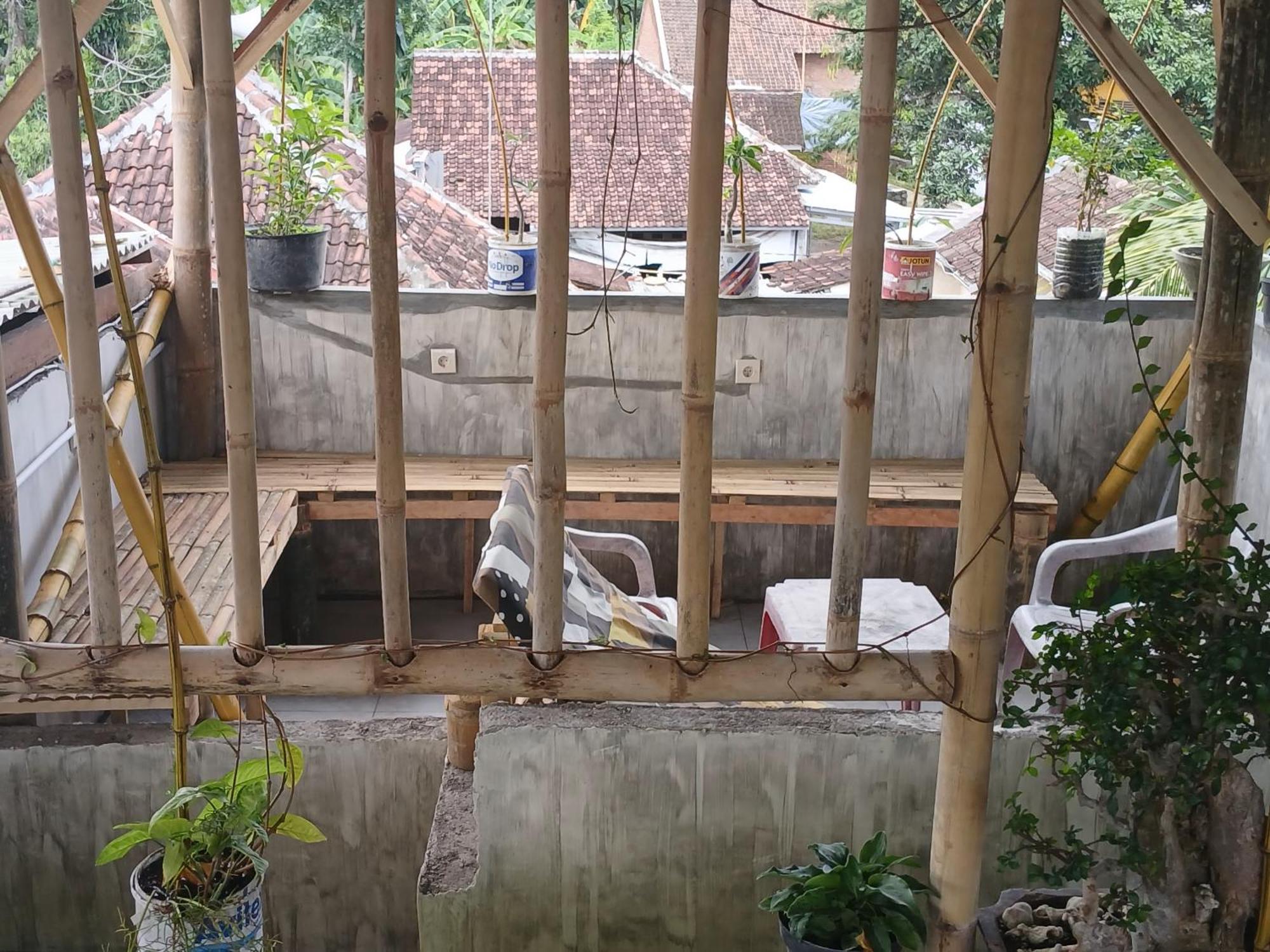 Javalindra Homestay Tour And Travel Banyuwangi  Zewnętrze zdjęcie